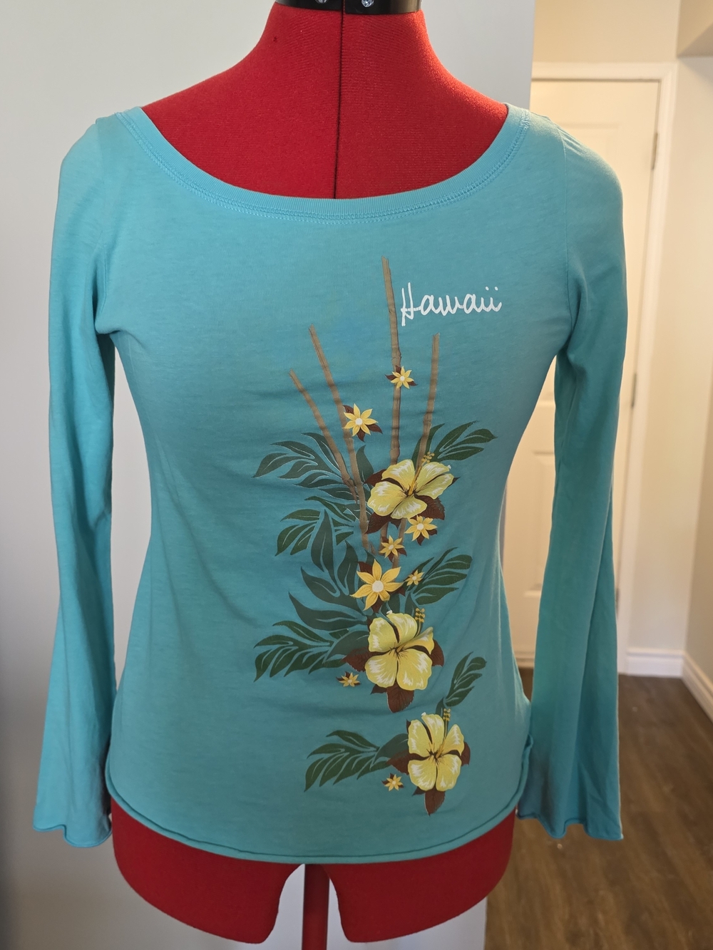 Y2K Teal Long Sleeve Hawaiian Floral Scoop Neck Top Mini Bell Sleeves